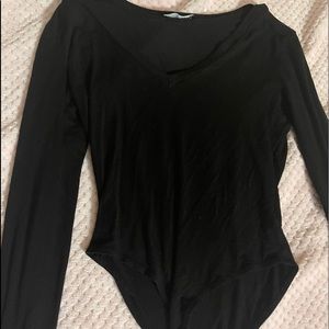 SEXY FASHIONNOVA V NECK 🖤